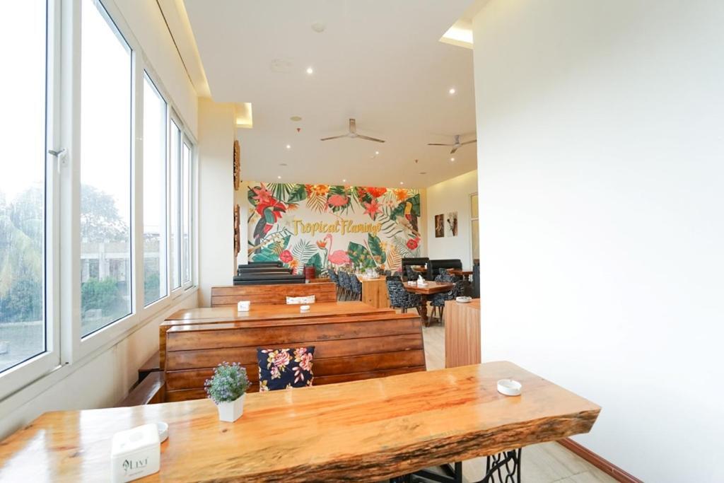 Deli Hotel ميدان المظهر الخارجي الصورة