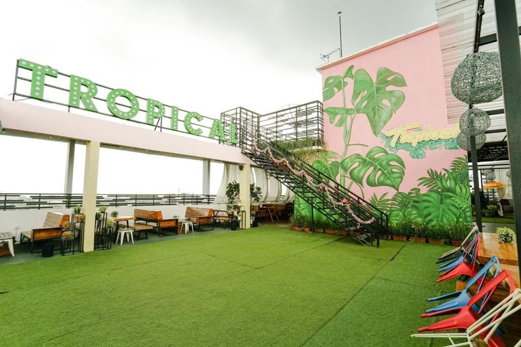 Deli Hotel ميدان المظهر الخارجي الصورة